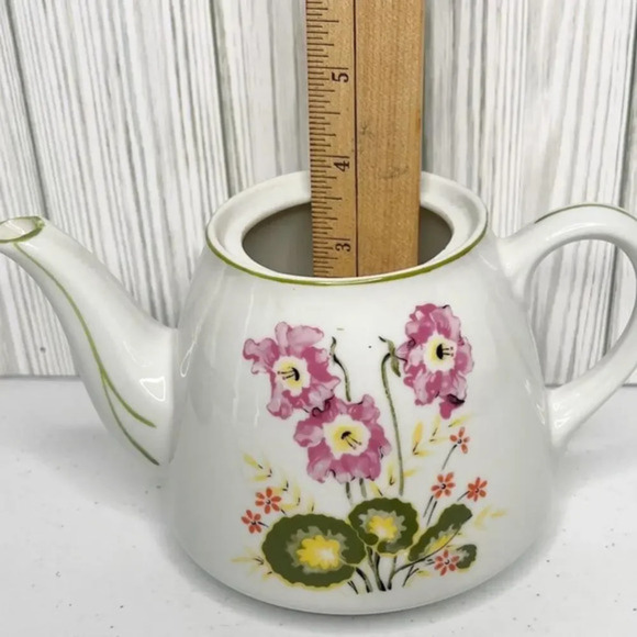 Vintage Pink Poppy‎ Teapot - Picture 14 of 15